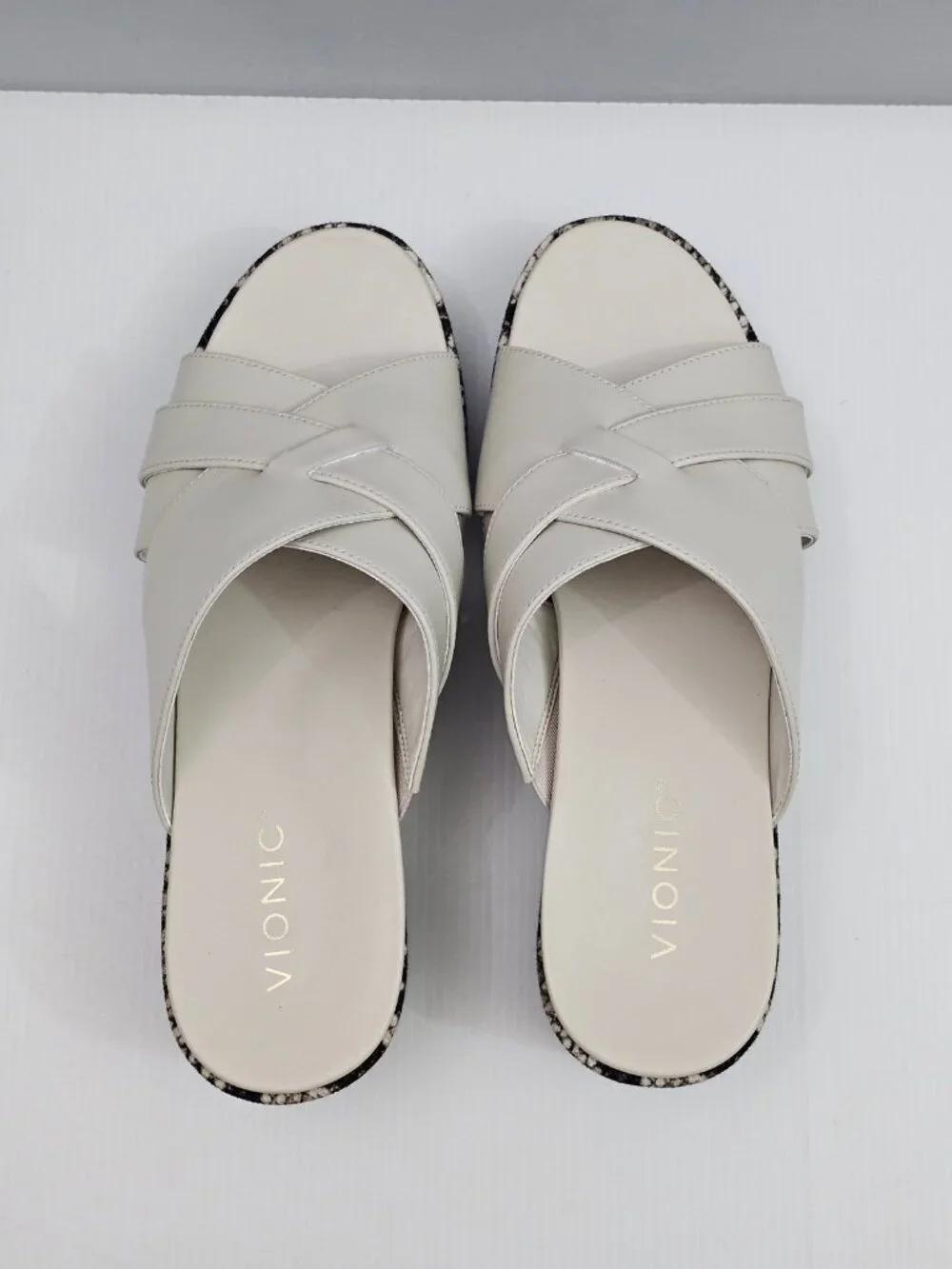 Vionic Dawn Wedge Slide Sandals Womens 9 Cream Leather Snake Print Platform